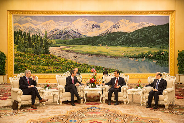 tl_files/contents/portfolio/ontario-trade-mission/ontario-premier-meeting-with-VP.JPG